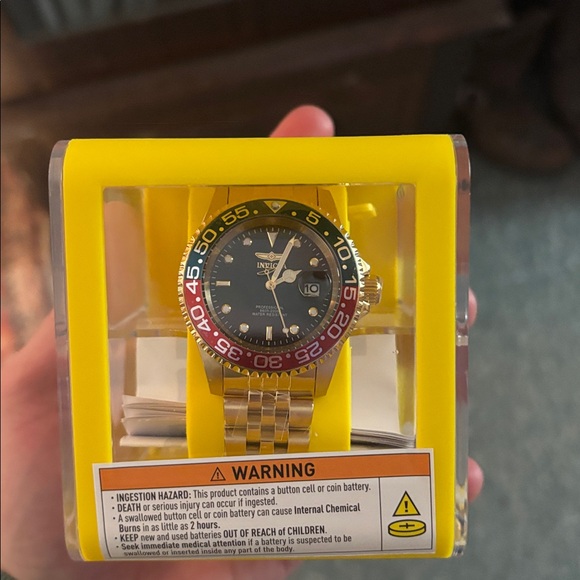 Invicta pro diver 40mm Gold Watch with Multicolor Bezel red blue water resistant - Picture 3 of 3